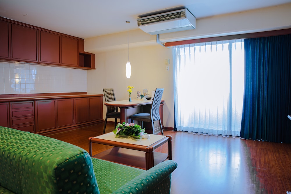 Baiyoke Suite 36/63