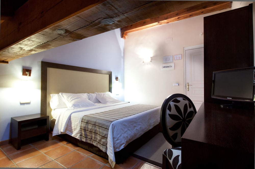 Hotel Convento del Giraldo 18/70