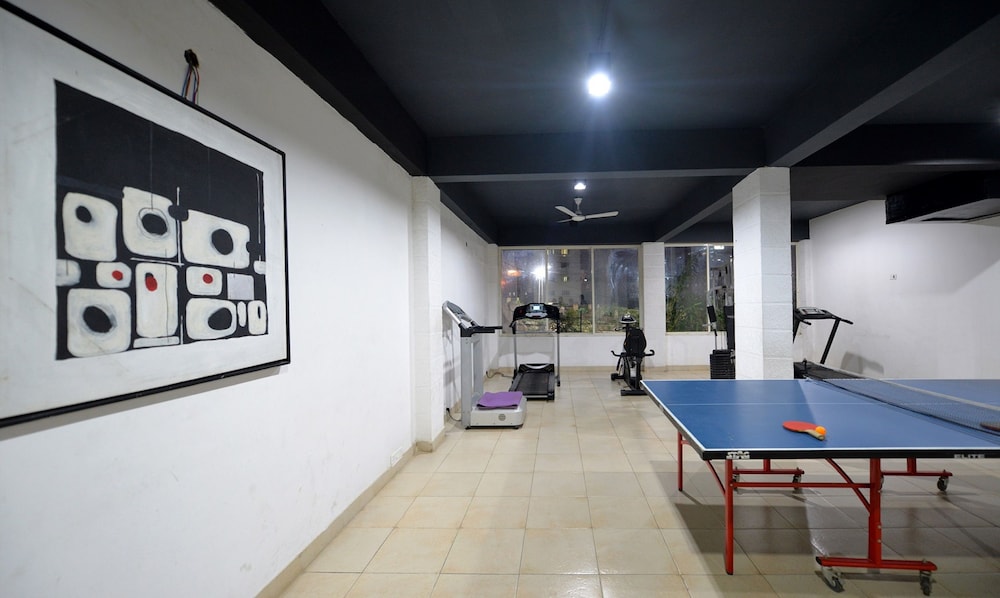 Hotel At Home Suites 22/40