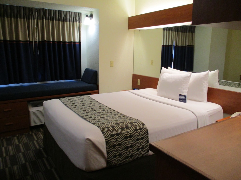 Microtel Inn Suites By Wyndham Inver Grove Heights Minneap 10/50