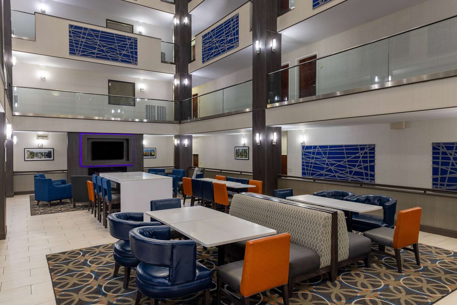 La Quinta Inn & Suites by Wyndham Covington 40/45