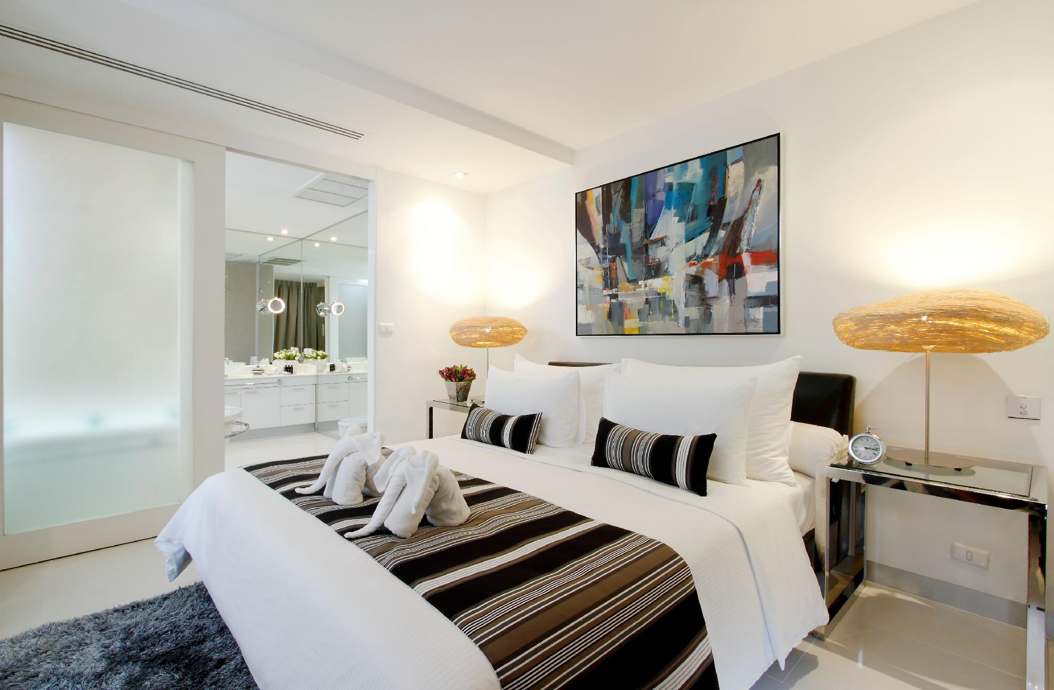 1 BEDROOM, GRAND, SUITE, POOL ACCESS