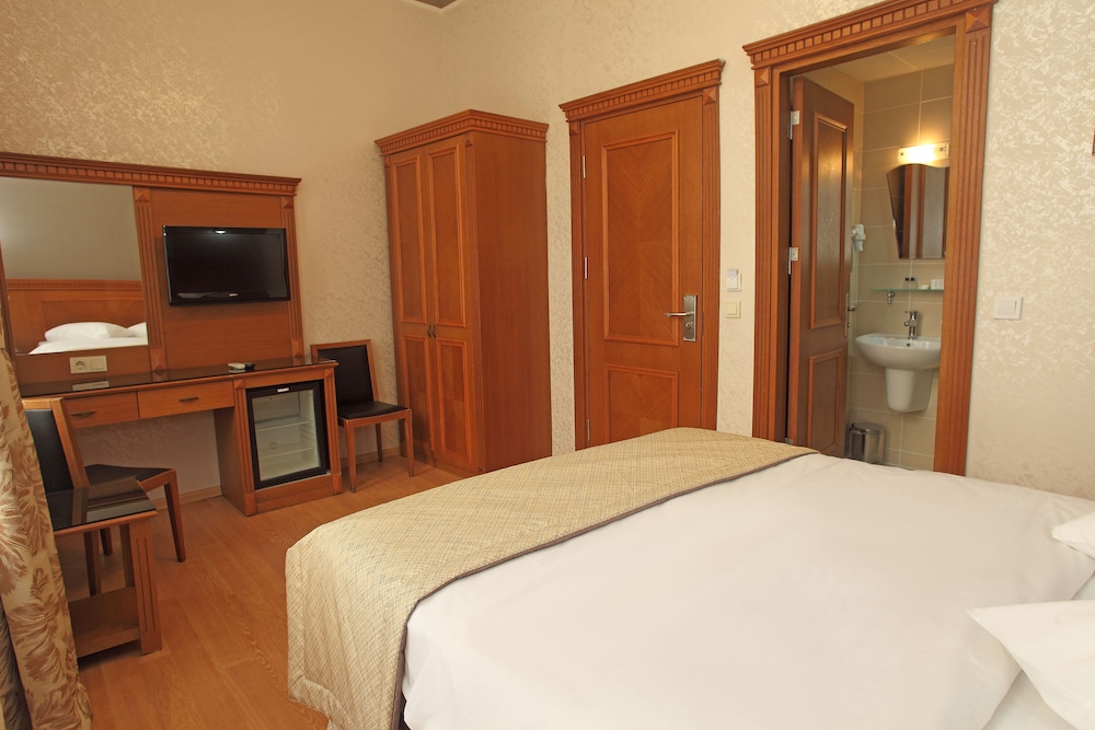 Hotel New House 19/68