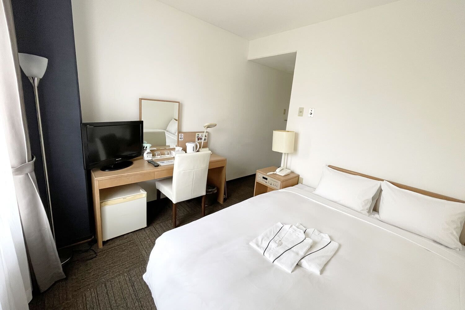 ECONOMY, DOUBLE BED