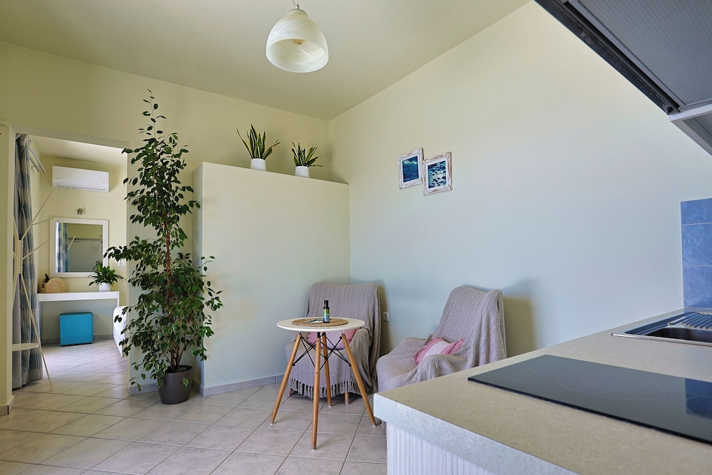 Skinos Apartments And Studios 22/40