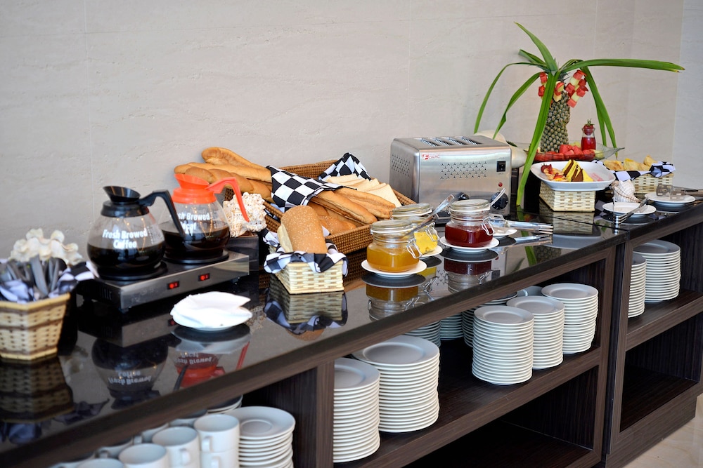 Whiz Hotel Sudirman Cilacap 40/60