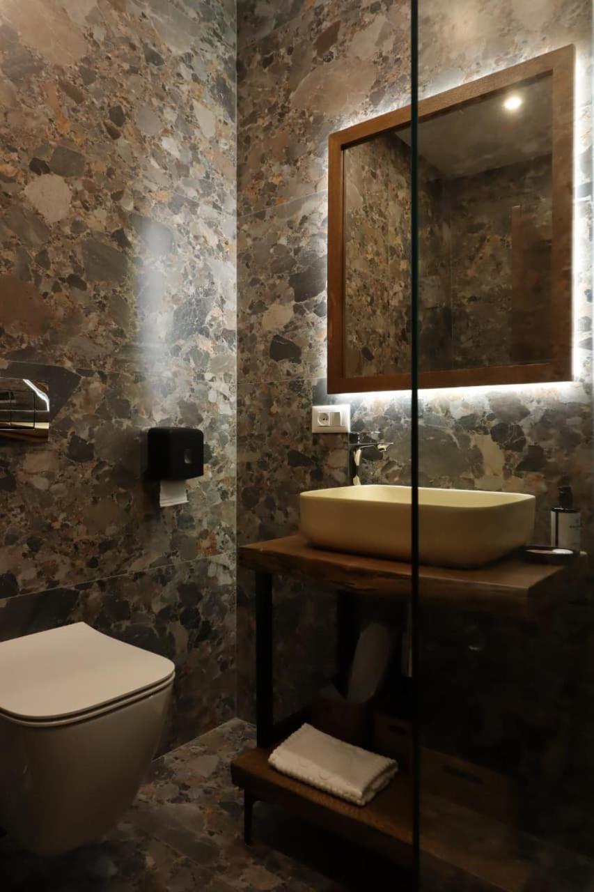 Garden Boutique Hotel 55/62