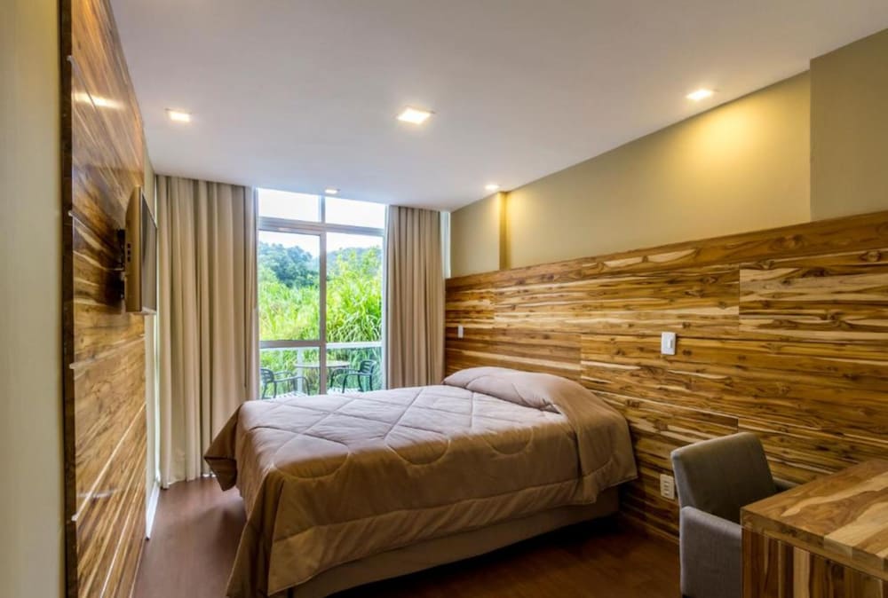 Petropolis Inn 16/50
