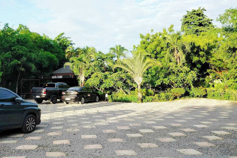 Alta Cebu Village Garden Resort 38/50