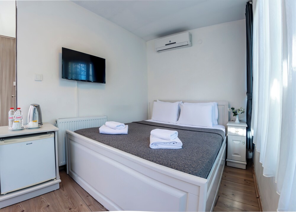 SUITE, SINGLE, TERRACE