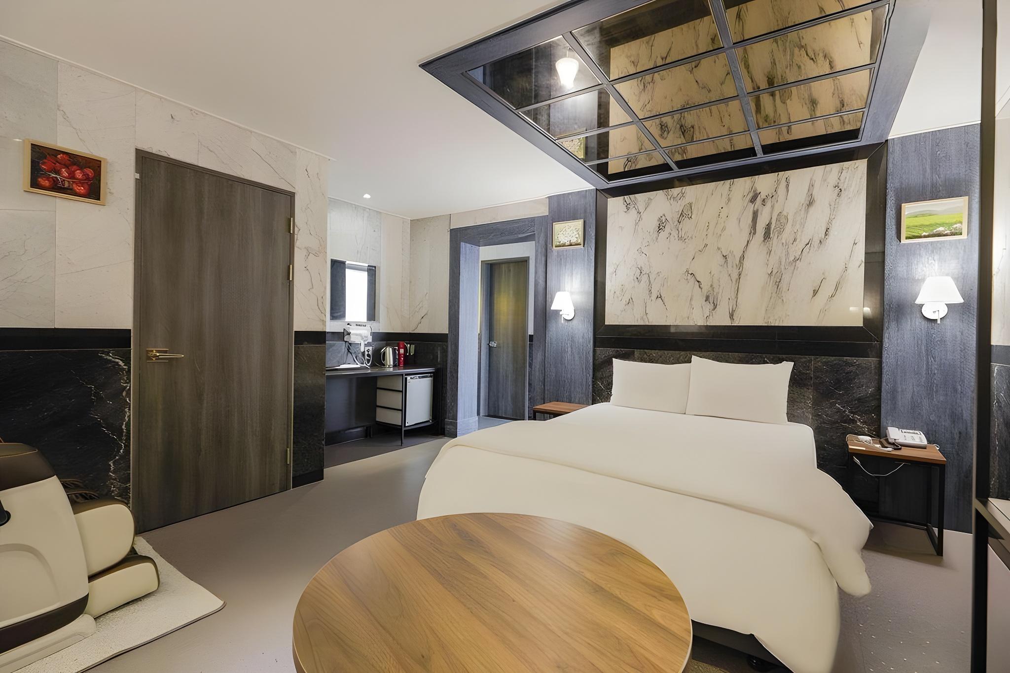 Signature, Vip, King Bed