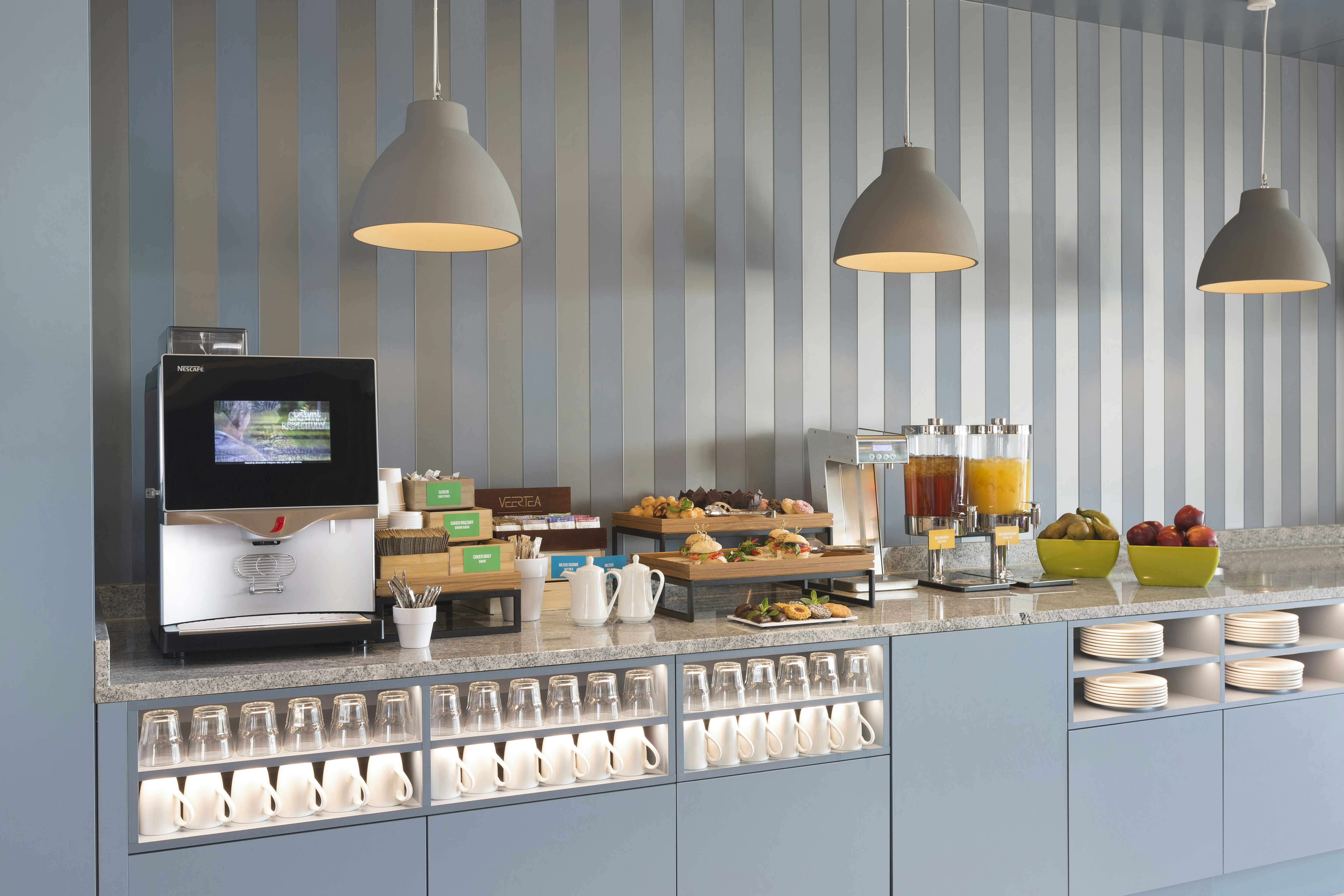 Hampton by Hilton Krakow Airport 14/15