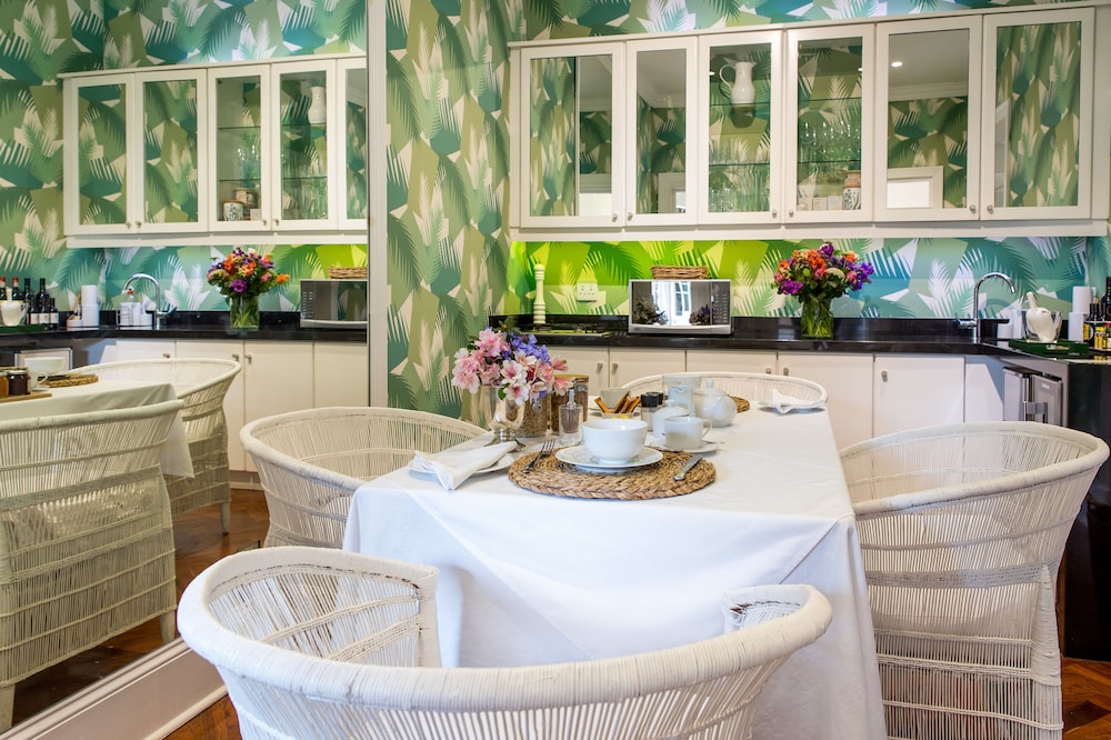 Lexden Guesthouse 34/49