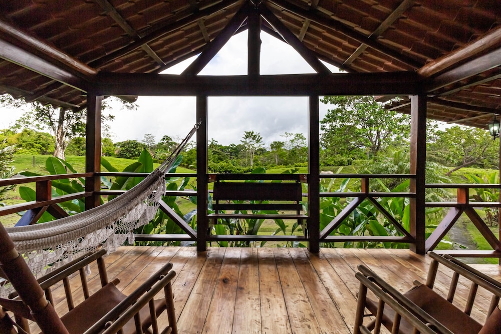 La Anita Rainforest Ranch 20/35