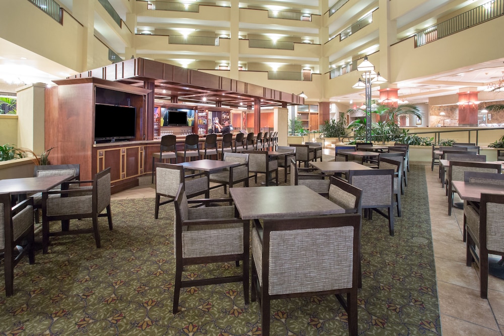 Hotel Topeka At City Center 24/36