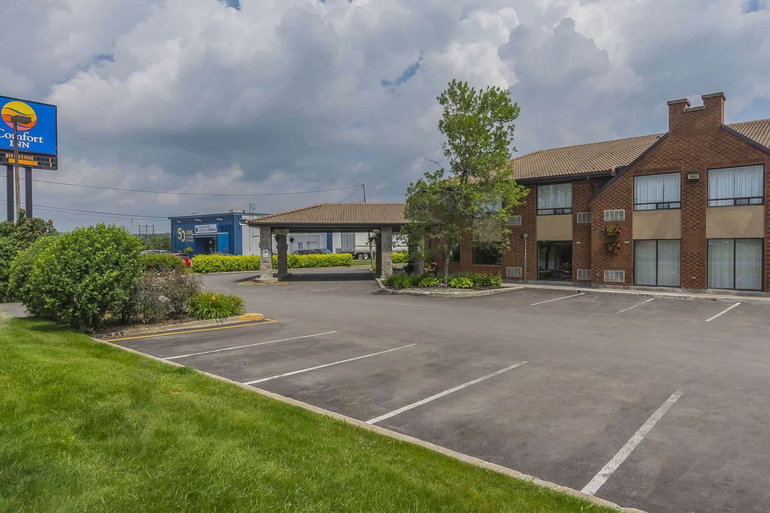 Comfort Inn Levis 31/33