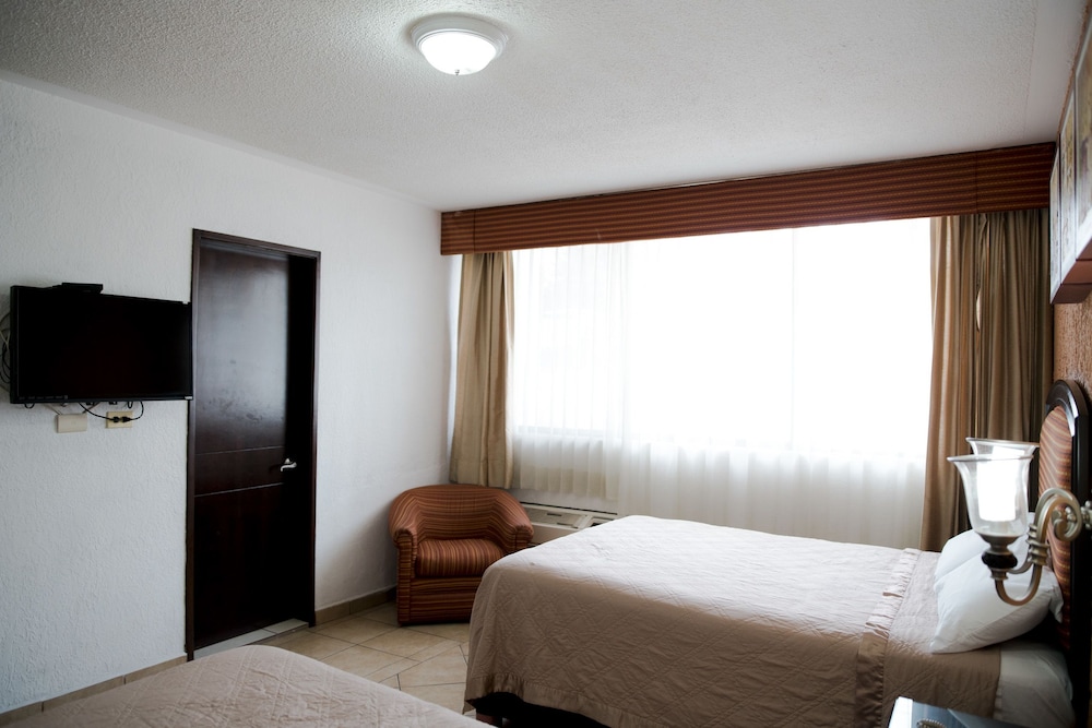 Hotel Ejecutivo Tepic 12/65