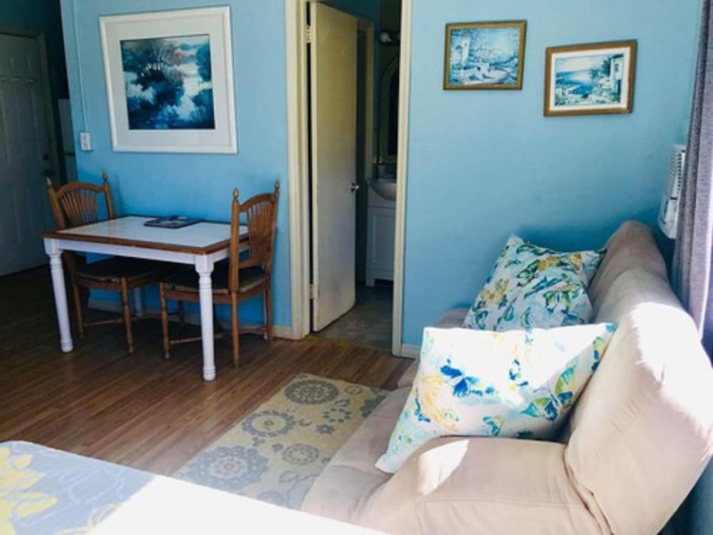 Ebb Tide Resort Oceanfront 47/69