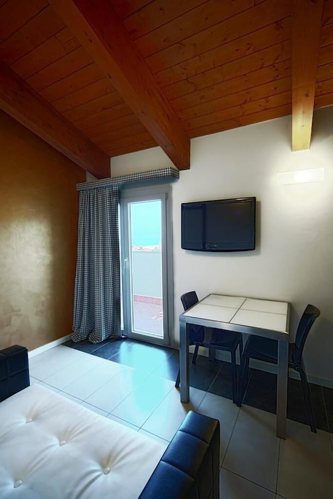 Atmosphere Suite Hotel 12/56