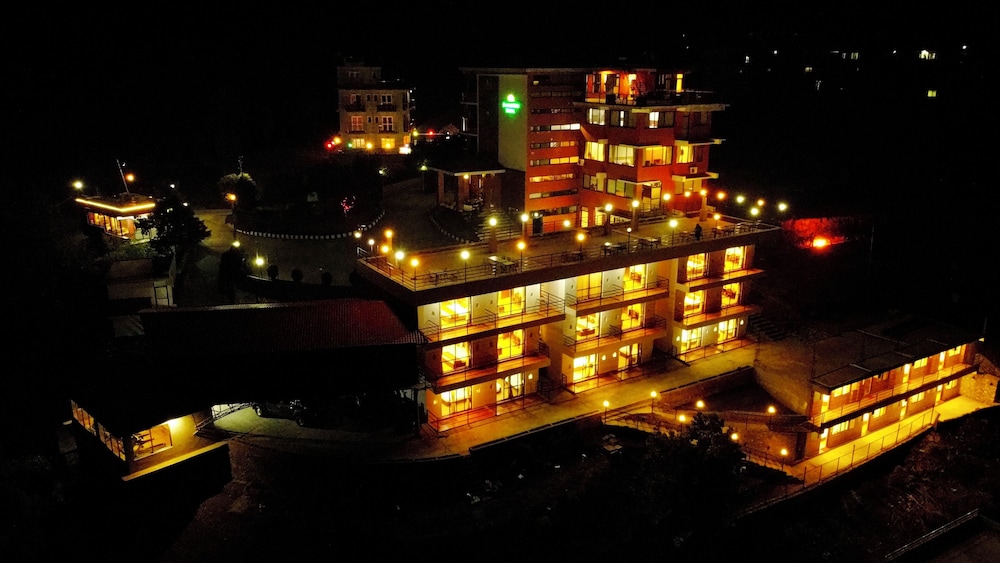 Ratna Giri Resort 3/49