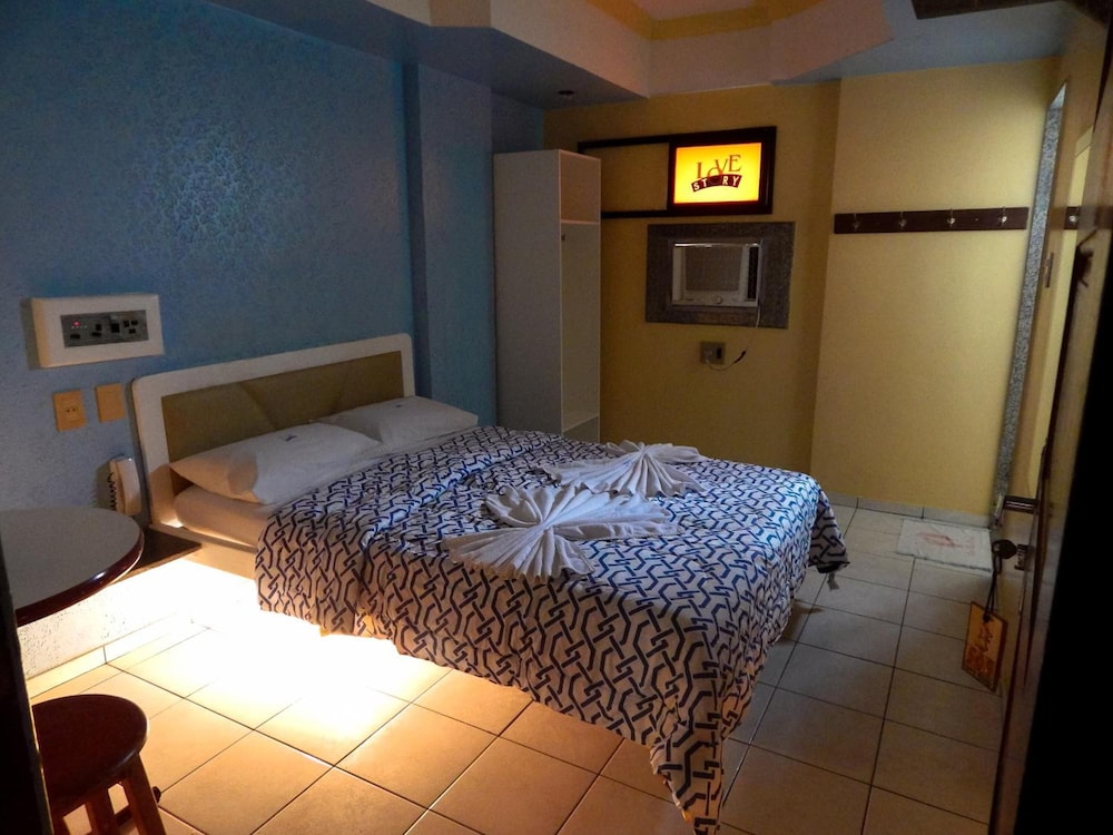 Hotel Love Story 14/29