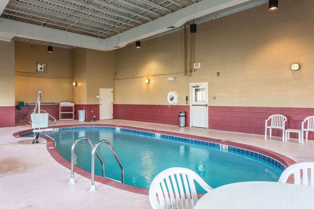 Comfort Inn Decatur Priceville 4/49
