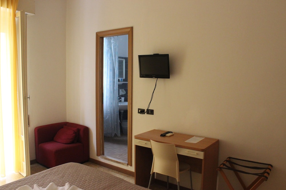 Hotel La Pergola 57/63