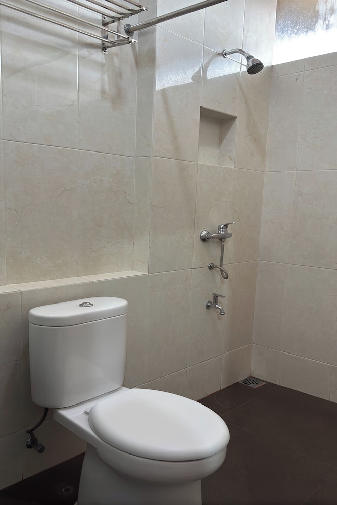 Hotel Bumi Makmur Indah 46/54