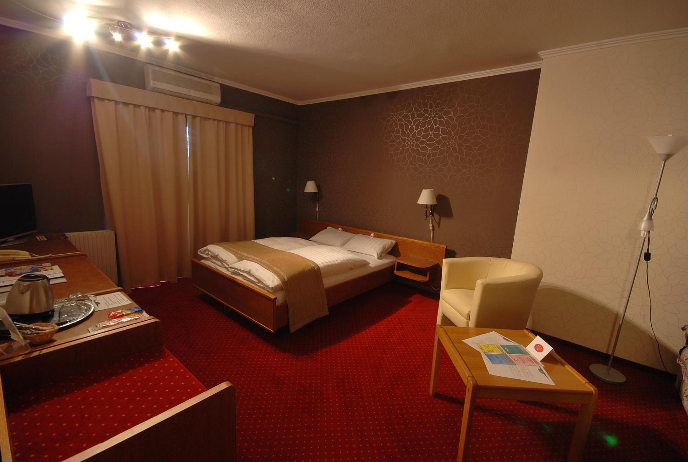 Hotel Amadeus 25/53