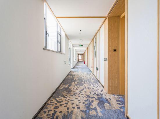 Puhua Hotel 17/27