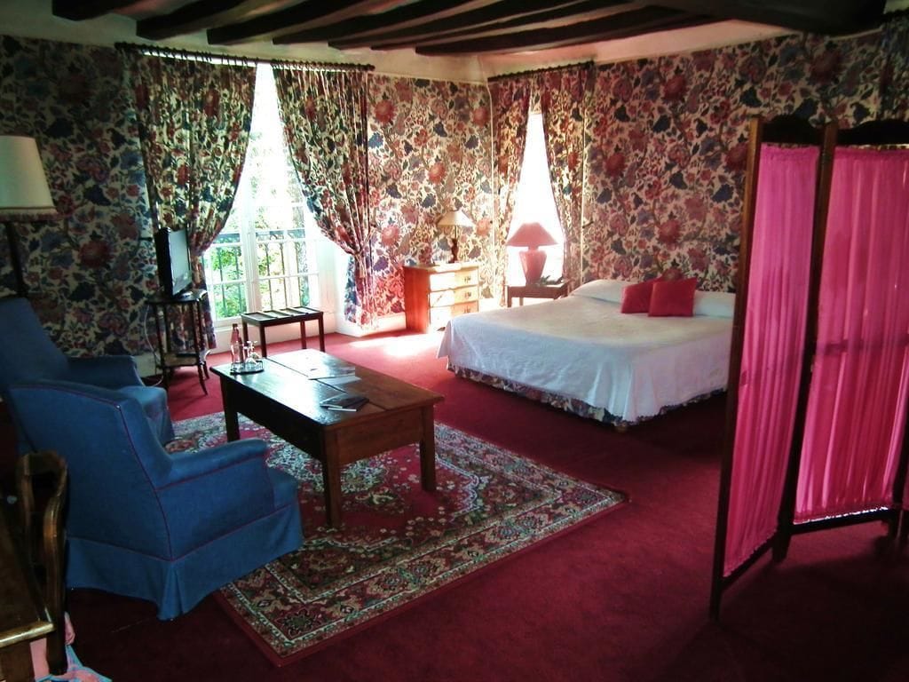 2 Bedrooms, Superior, Suite, Queen and Twin Beds