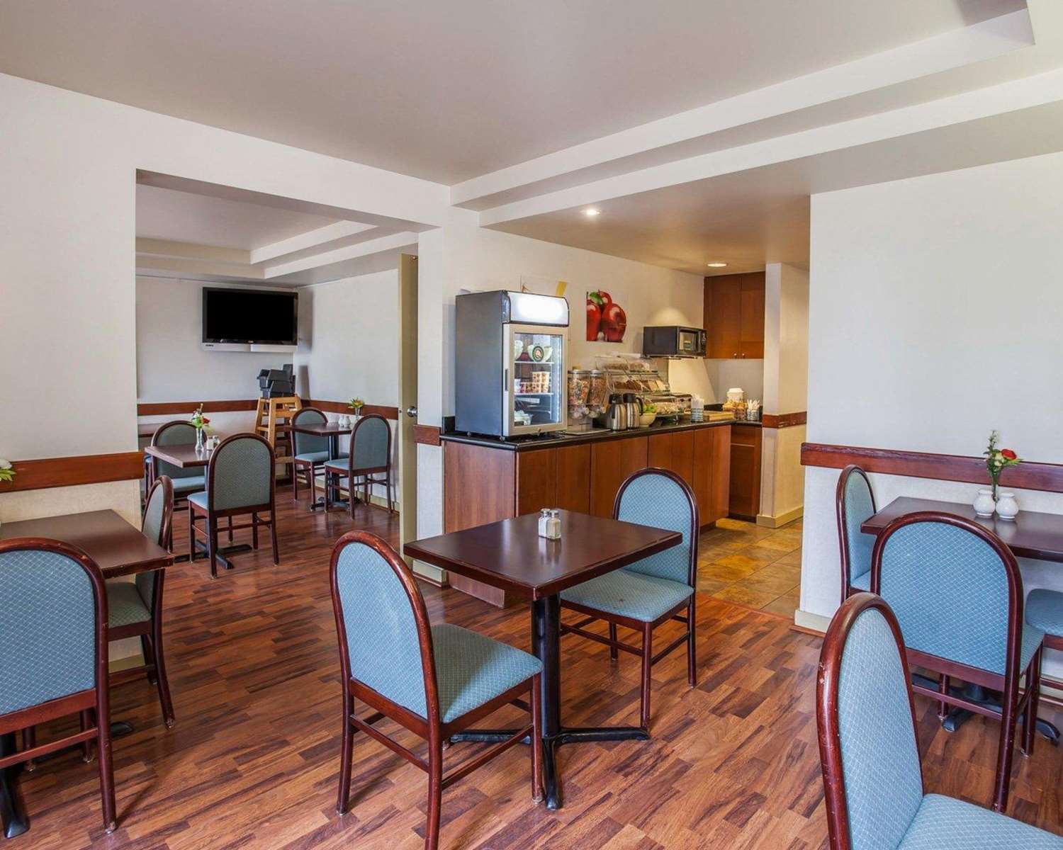 Quality Inn & Suites Everett, WA 6/10