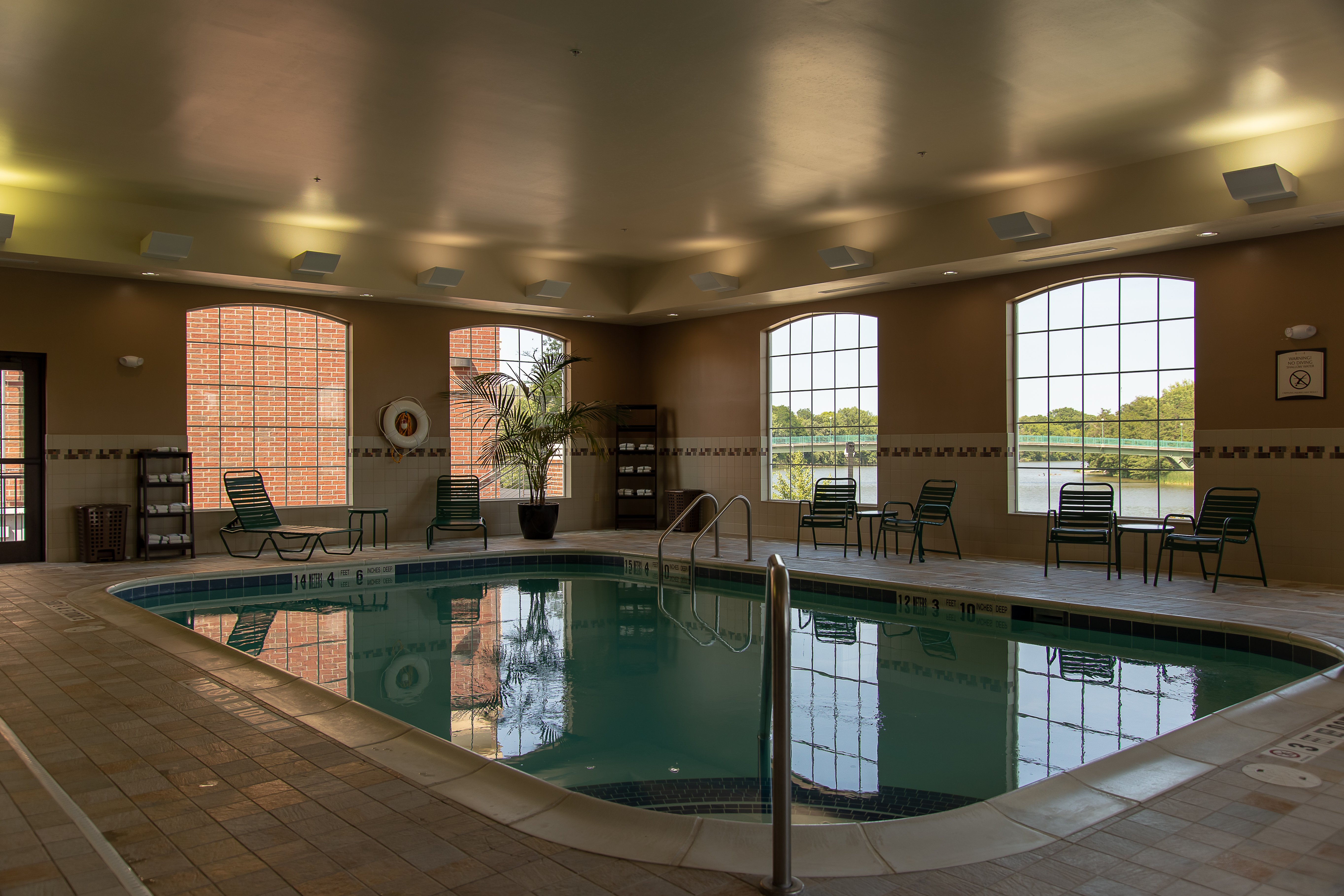 STAYBRIDGE SUITES ROCHESTER - UNIVERSITY 36/78