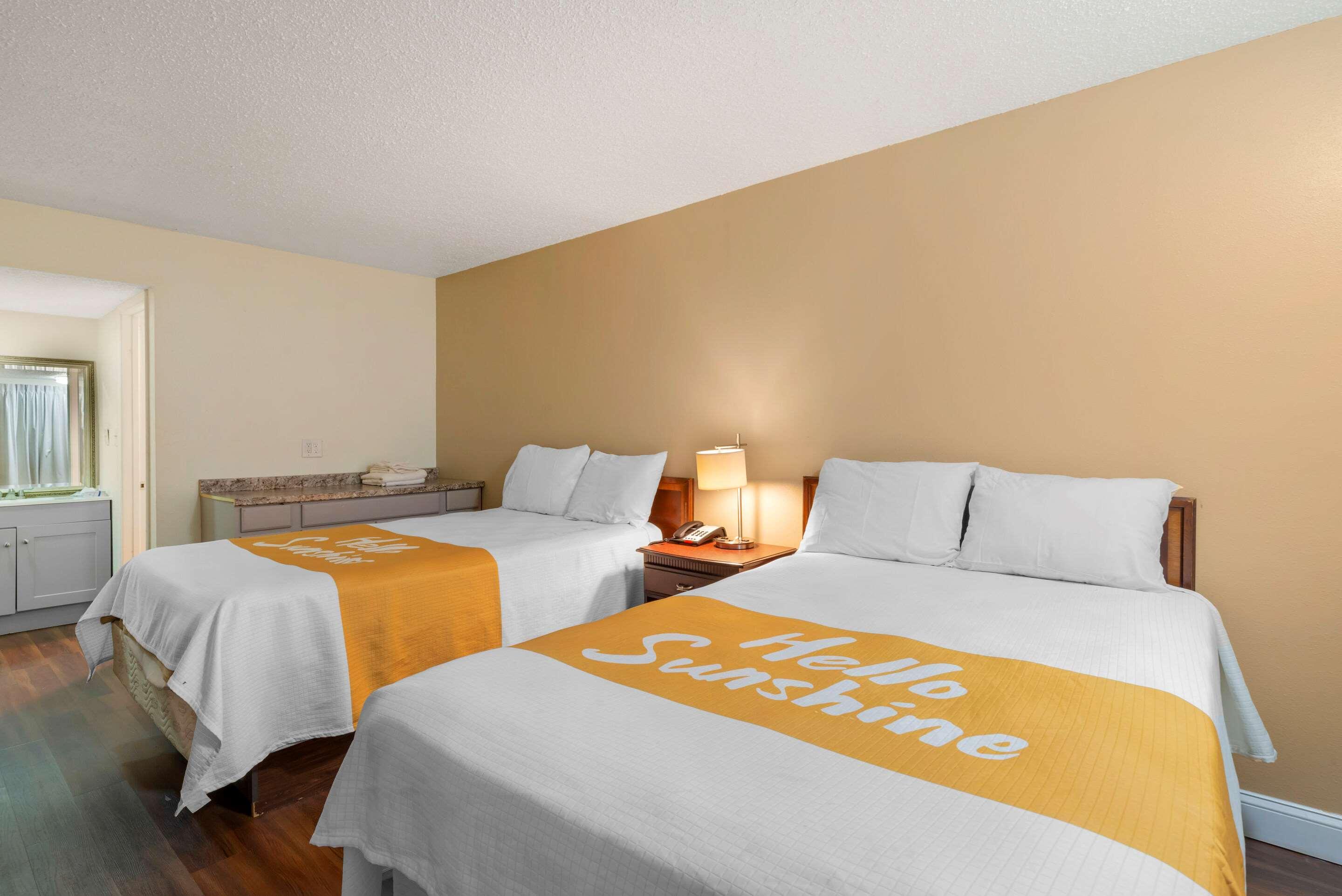 ROOM, 2 QUEEN BEDS