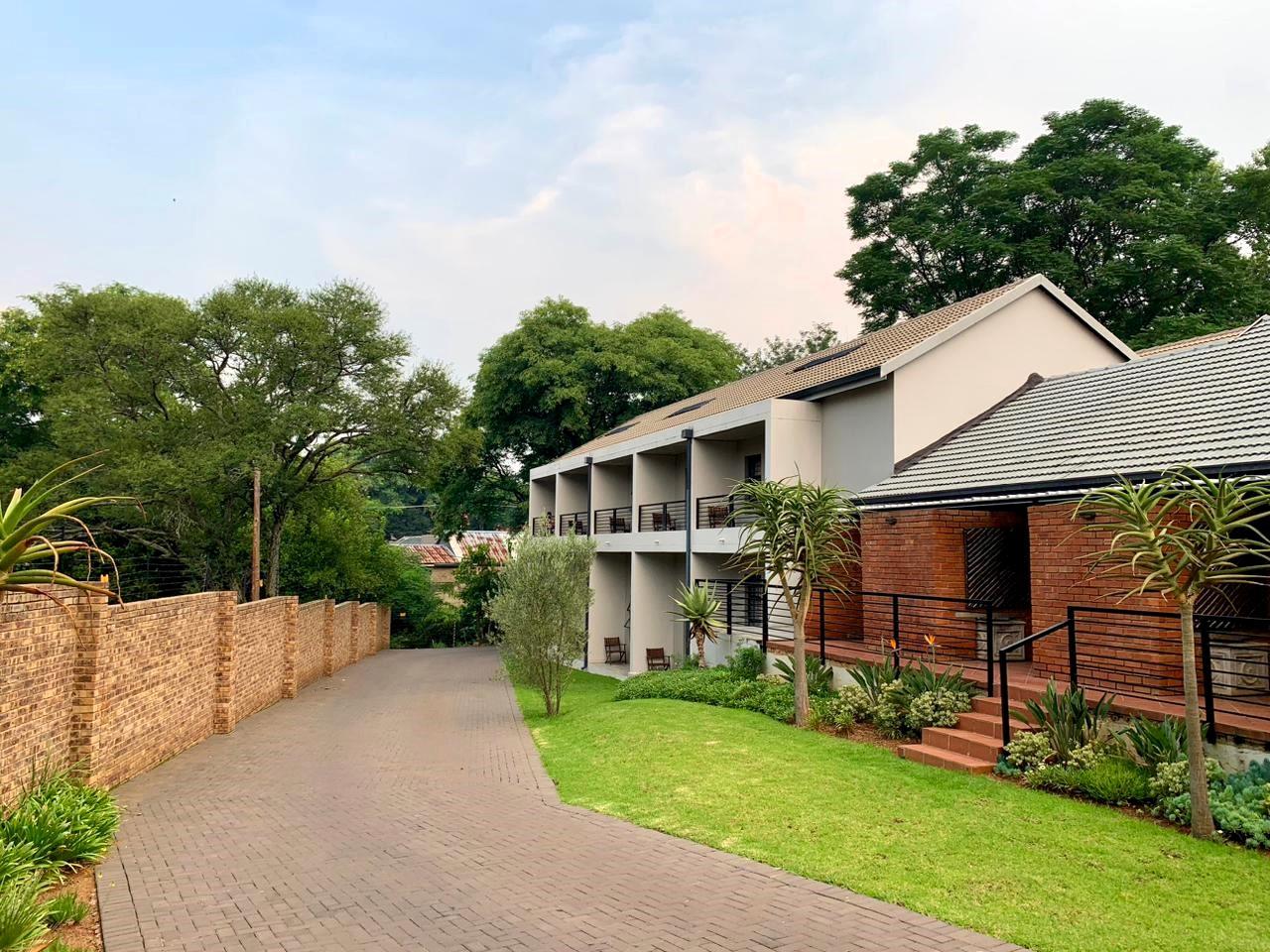Wild Peach Inn 15/18