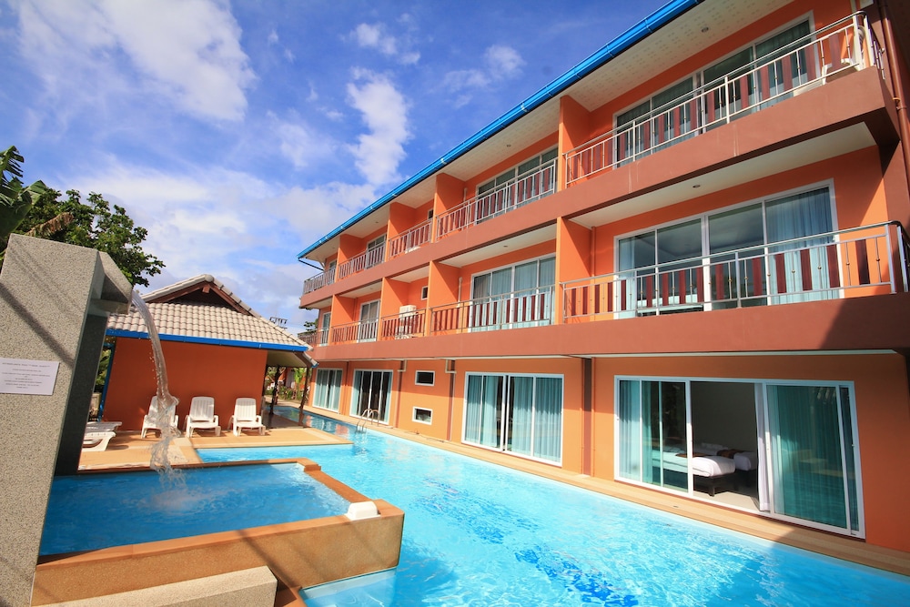 Lanta Fevrier Resort 7/59