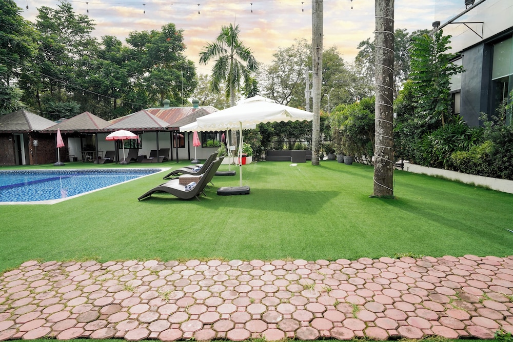 Sunday Hevea Hotel and Resort 45/55