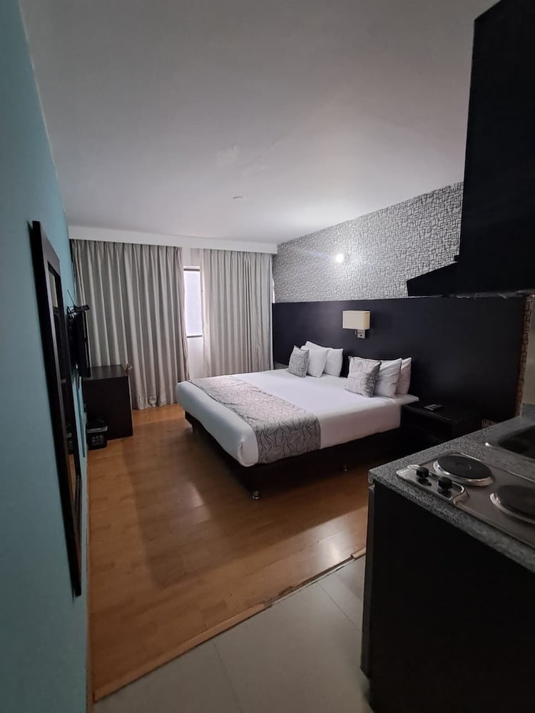 Hospedium Hotel Urban Bogota Javeriana 6/17