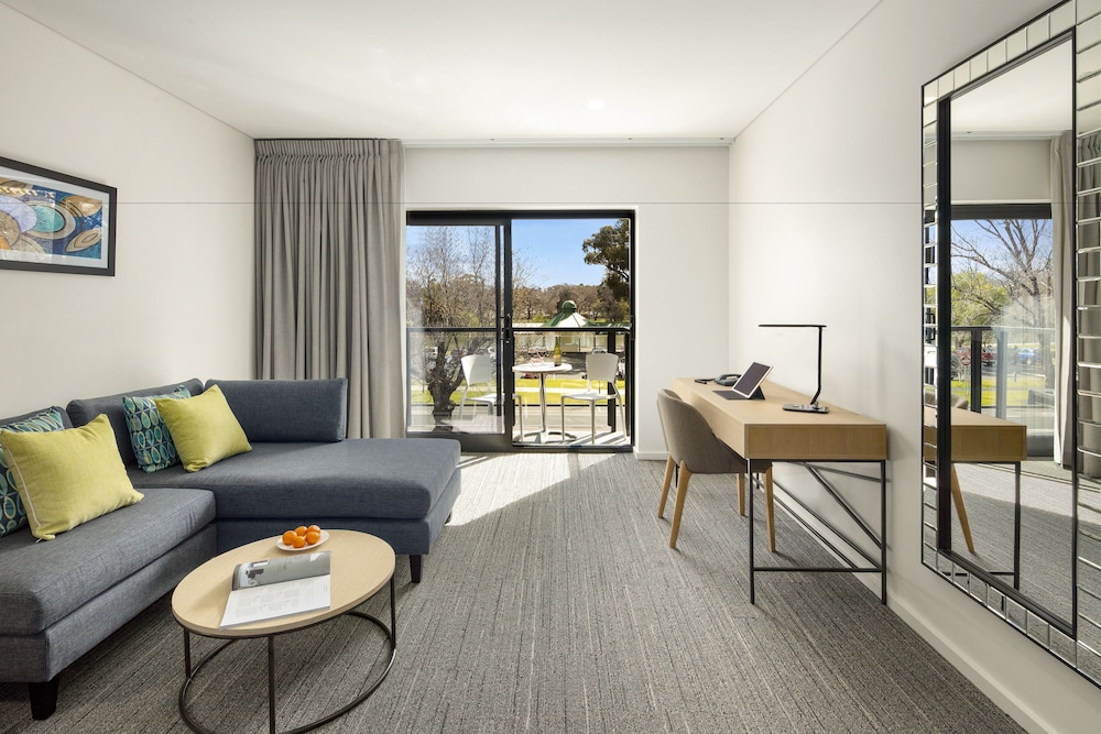 Quality Hotel Lakeside 30/51
