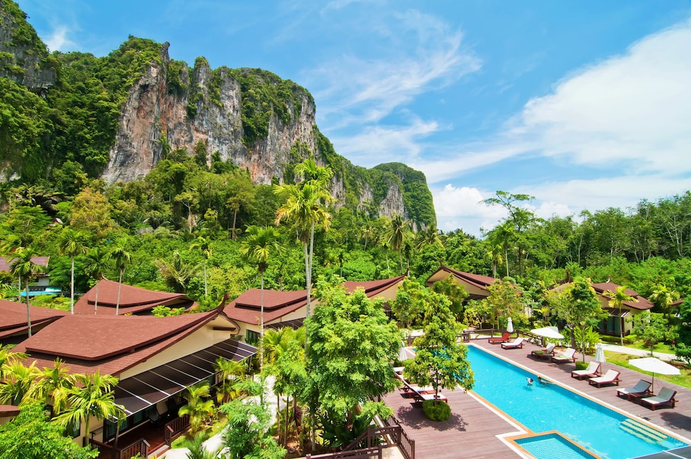 Aonang Phu Petra Resort 71/75