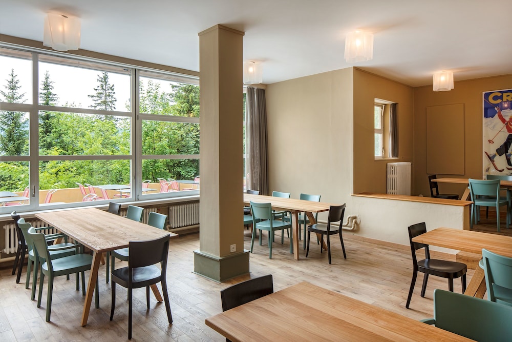 Youth Hostel Crans Montana 40/53