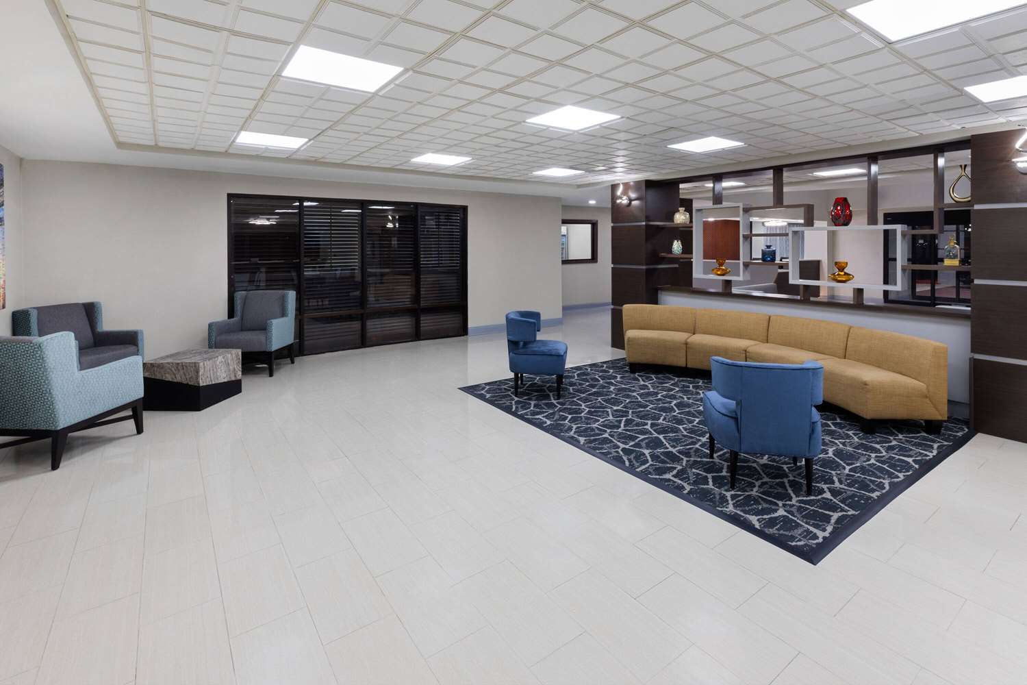 Wingate By Wyndham Sulphur 18/33