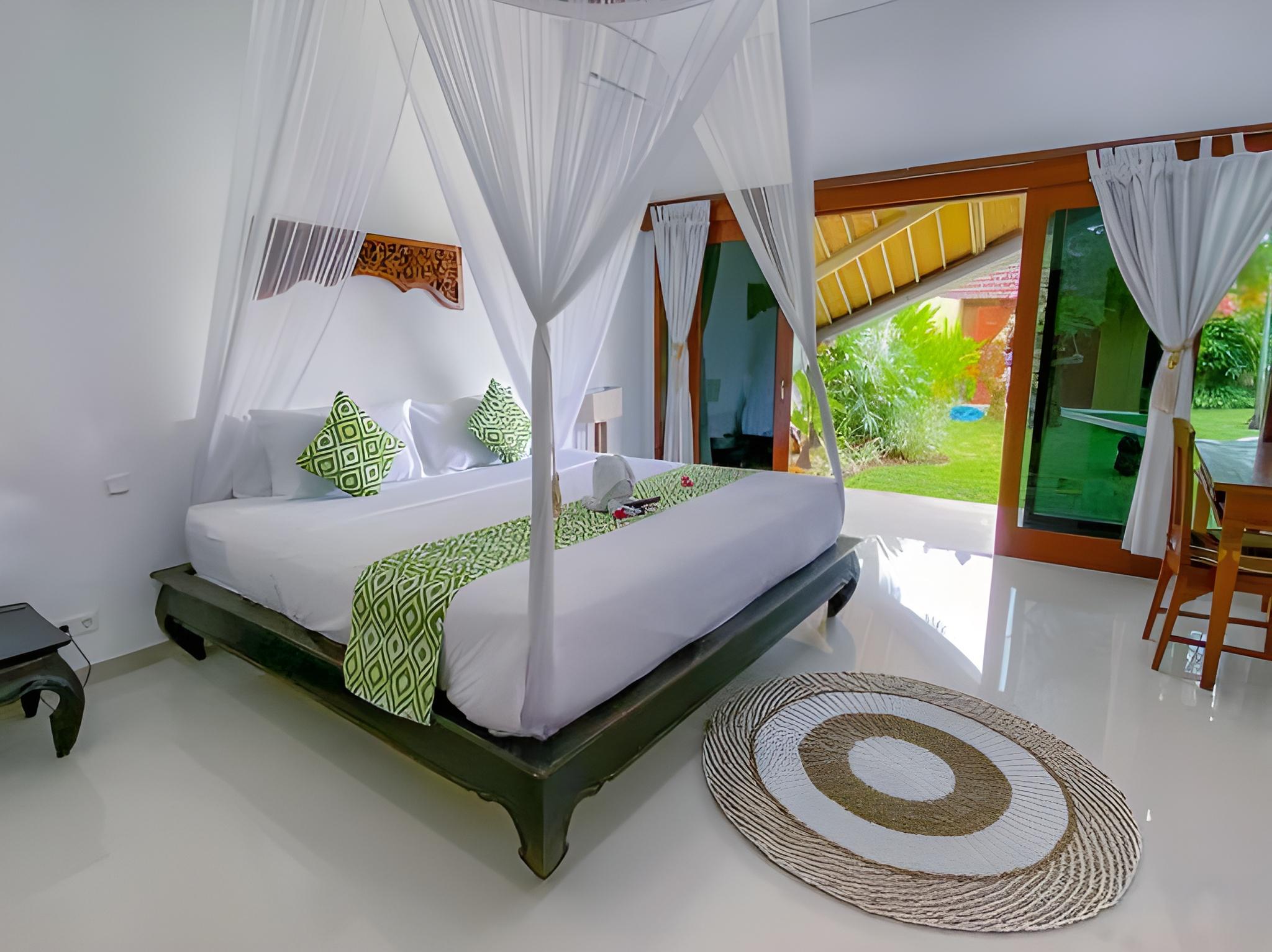 Pool, 5 Bedrooms, Villa