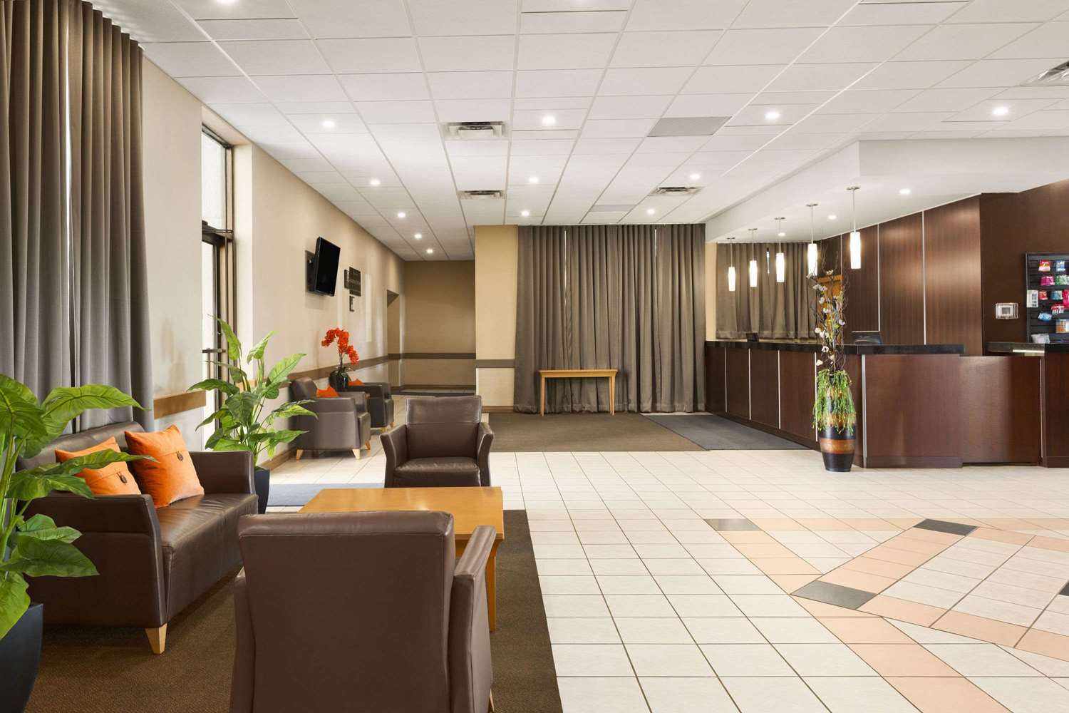 Travelodge by Wyndham Edmonton West 33/53