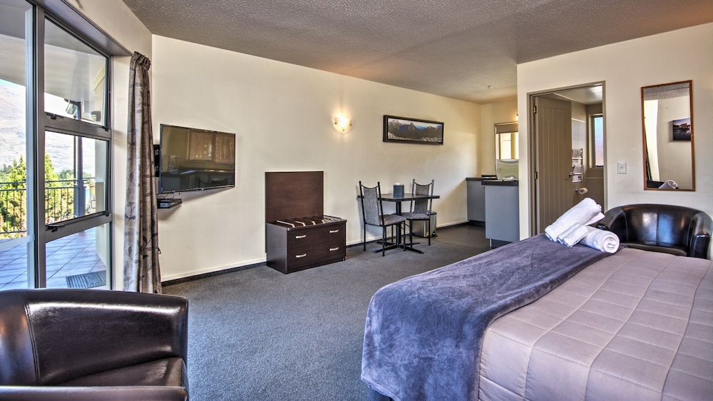 Alexis Motels And Apartments 38/69