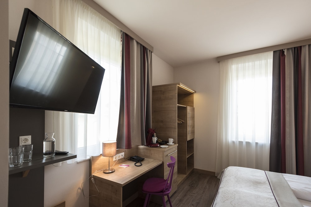 Hotel Max 70 20/50