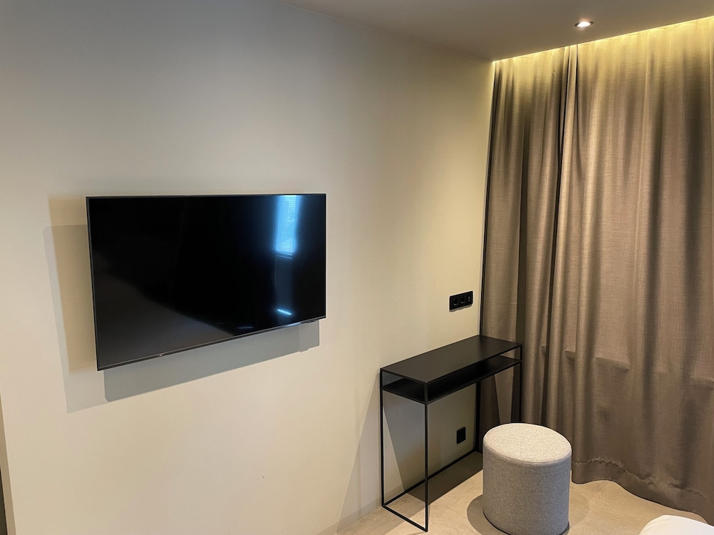 Hotel Mons Am Goetheplatz 19/27