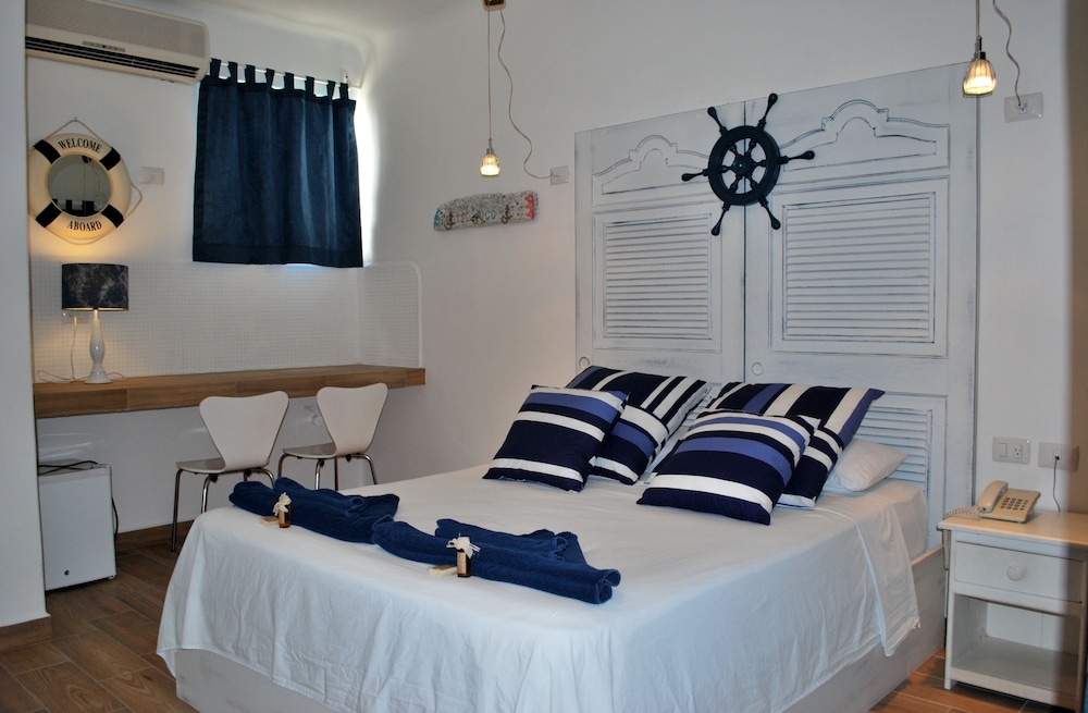 Coco Rio Hotel 17/50
