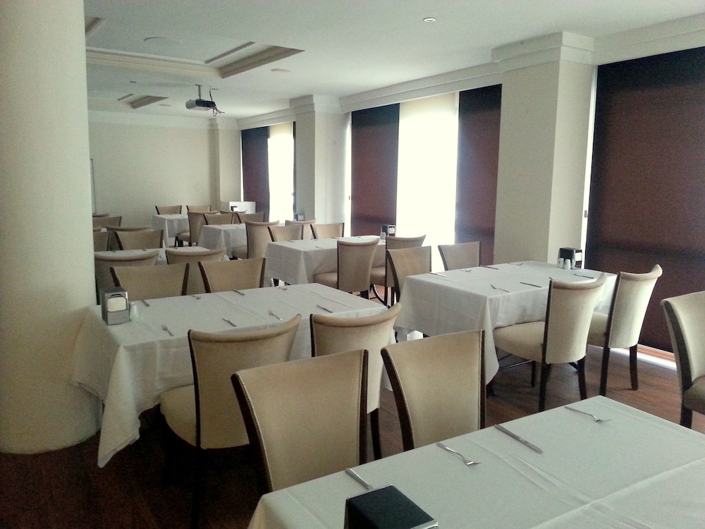 Ismira Hotel 19/31