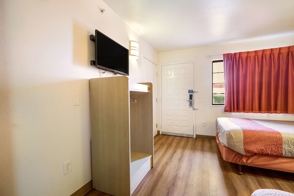 Motel6 Kingman, AZ - Route 66 East 39/63
